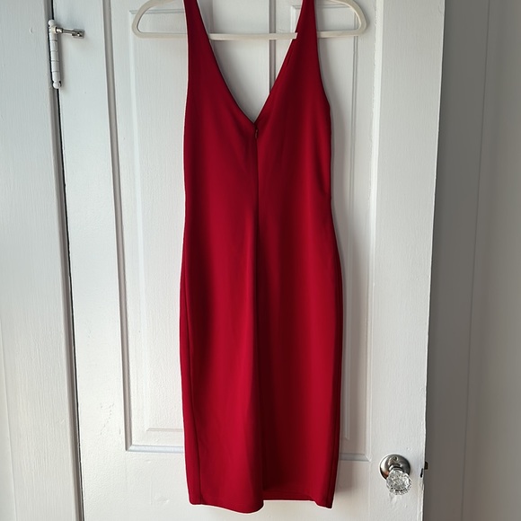 NWT - Lulu’s | Red Bodycon Midi Dress | Size Medium - Picture 7 of 7